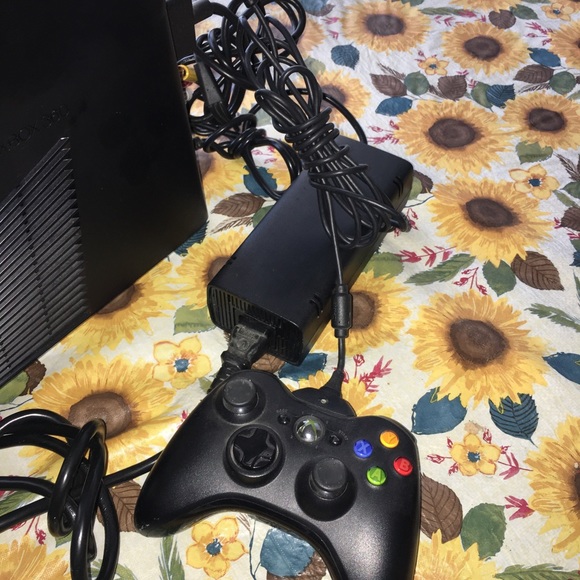 XBOX 360 - Picture 3 of 5